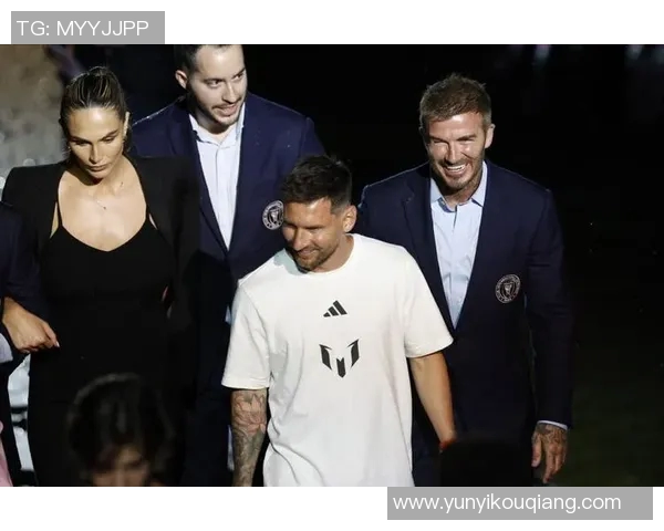 用筷子吃饭的足球明星揭秘他们的饮食习惯与文化传承